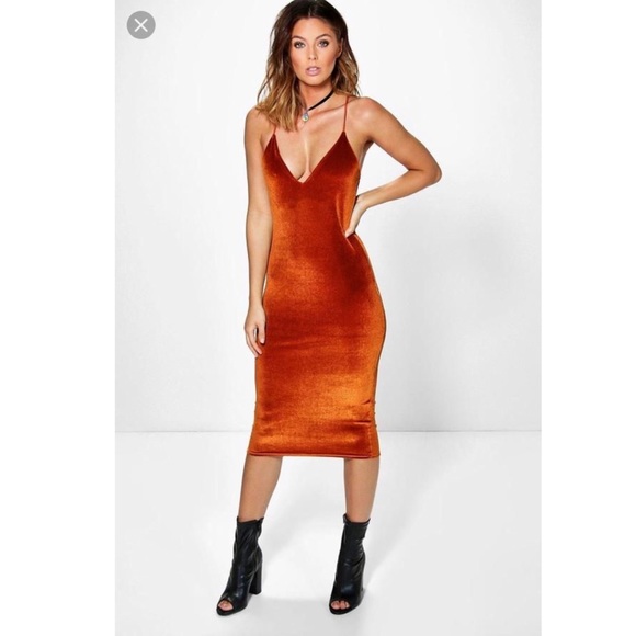 Boohoo Dresses & Skirts - Velvet Dress